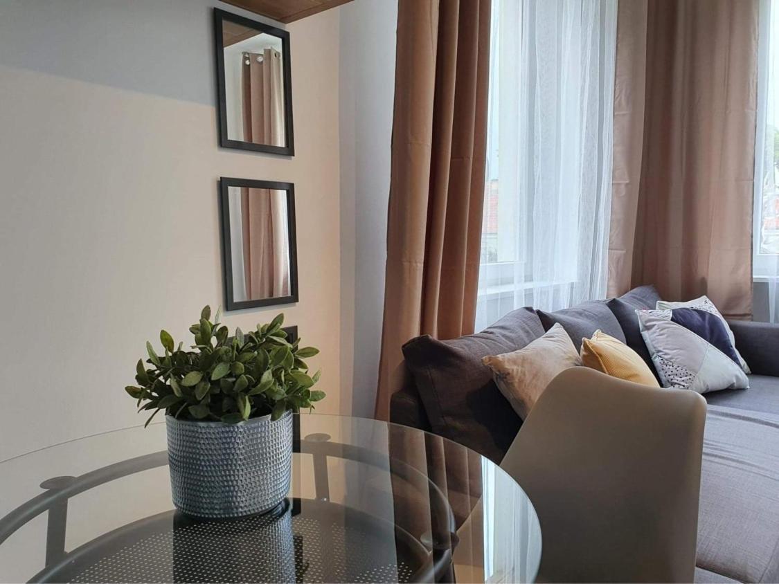 Lägenhet Studio Przy Motlawie Iv Gdańsk